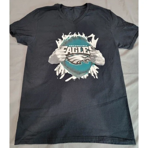 NFL Philadelphia Eagles Women’s V-Neck T-Shirt