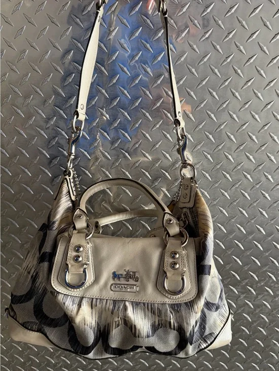 Coach Cream and Black Signature Shoulder Bag