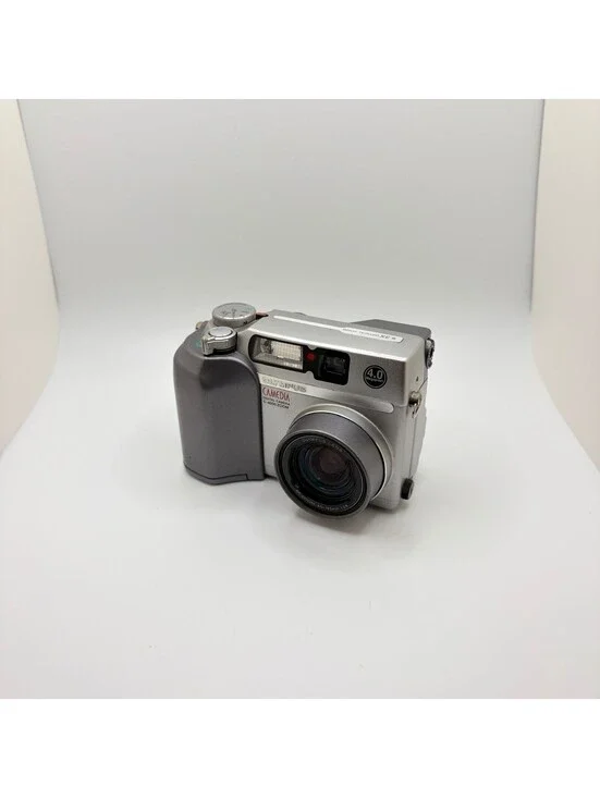 Olympus Camedia C-4000 Zoom 4.0MP Digital Camera - Working C134