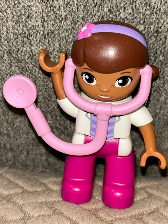 LEGO DUPLO DOC McSTUFFINS DOCTOR NURSE Set 2.5