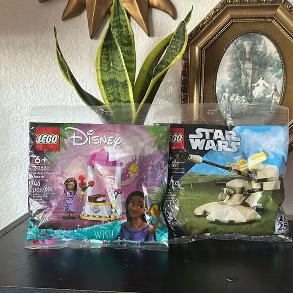 Set of two Lego building bags Star Wars and wish
