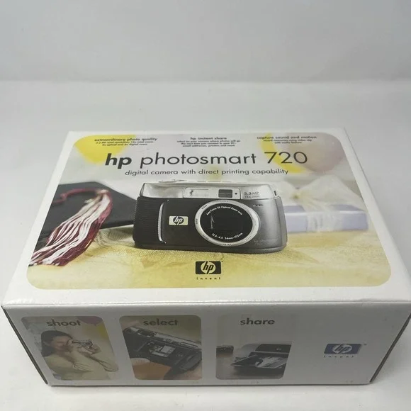 HP Photosmart  720 Digital Camera, 3.3MP 12x Optical Zoom Brand New Sealed