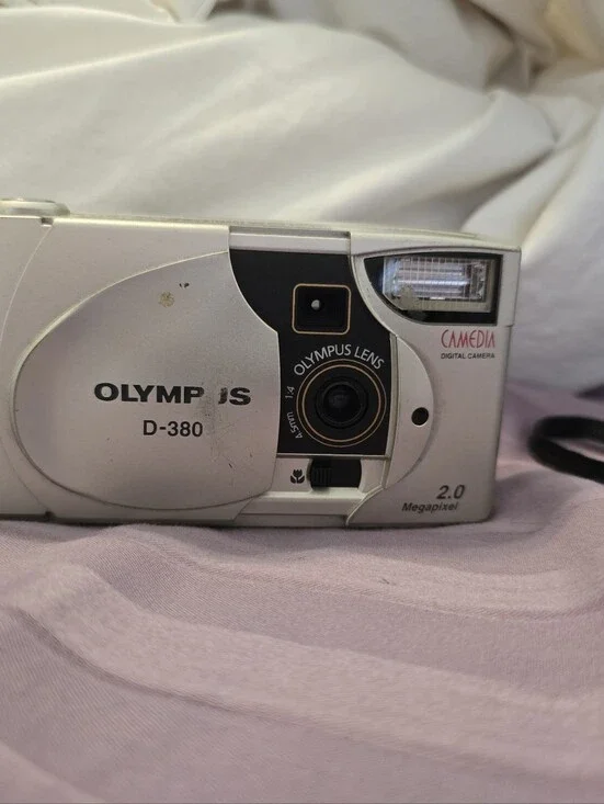 OLYMPUS Camedia D-380 Zoom 2.0mp Digital CCD Camera Y2K No Card Tested & Working