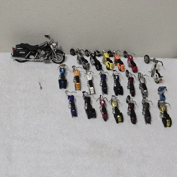 Lot of 22 Harley-Davidson Maisto Matchbox Diecast‎ Motorcycles #50 1980s / 90s