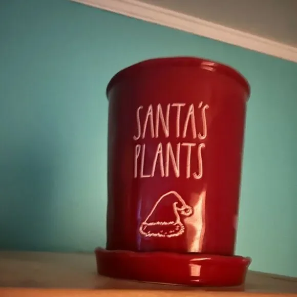 Rae Dunn Santa’s Plants Planter