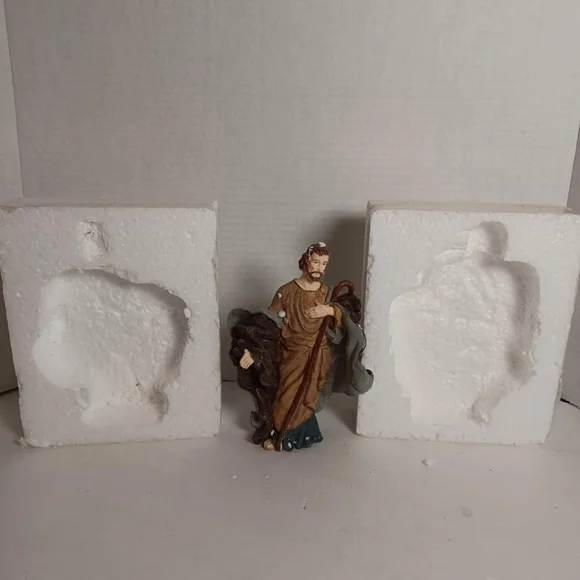 Vintage Hand Painted Nativity Joseph Mary Baby‎ Jesus Set Of 2 Ceramic Christmas