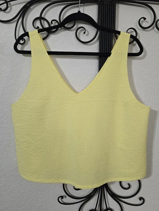 VUORI Villa Textured‎ Crop Tank | L