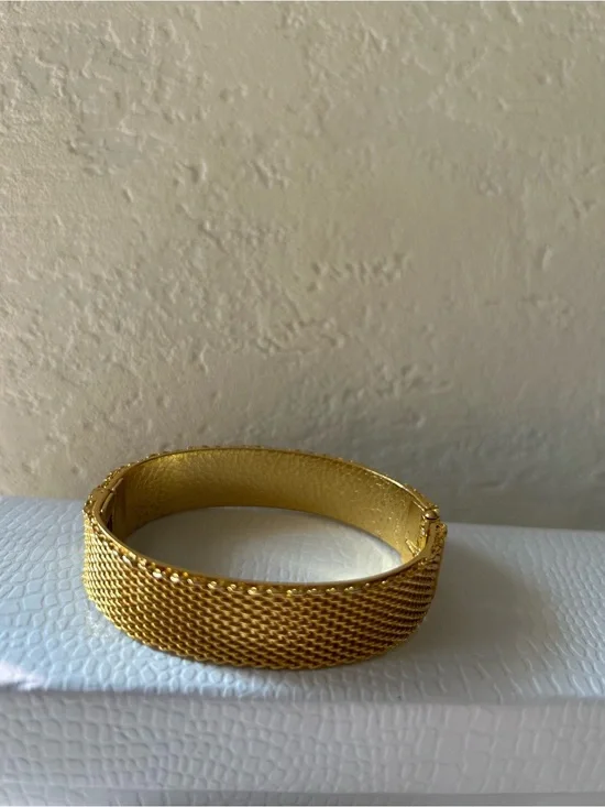 Gold Mesh Women's Bangle Bracelet - Brand Unknown