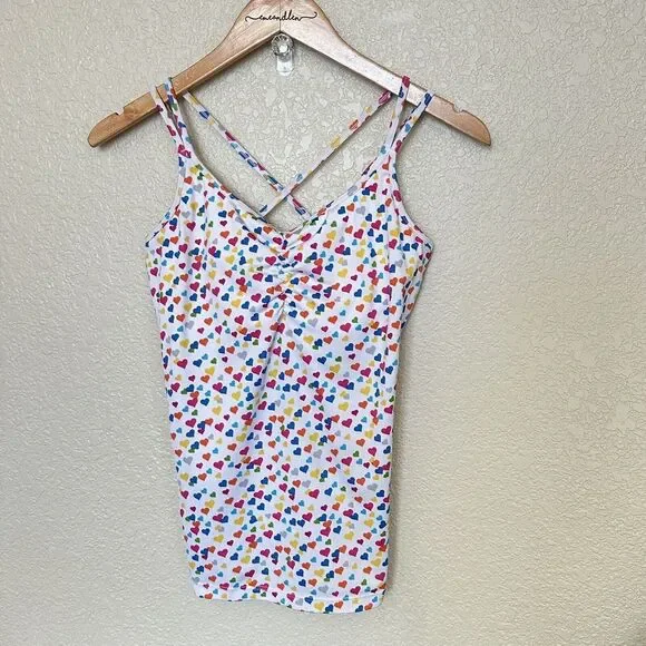 runningskirts.com Run Love Rainbow Heart Activewear Tank Top Back Pocket‎