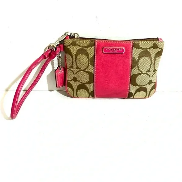 Coach vintage cc signature print  canvas wristlet wallet
