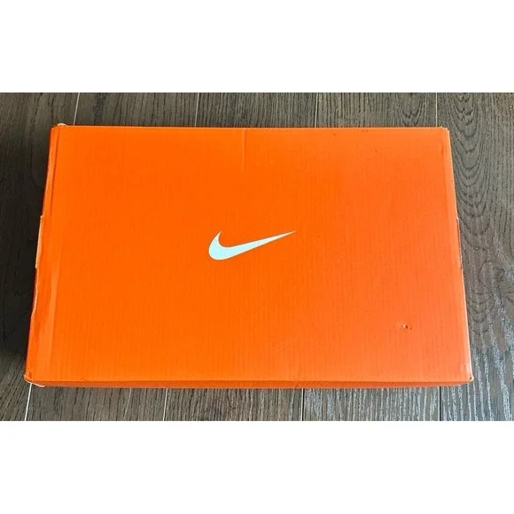 Nike empty‎ shoe box