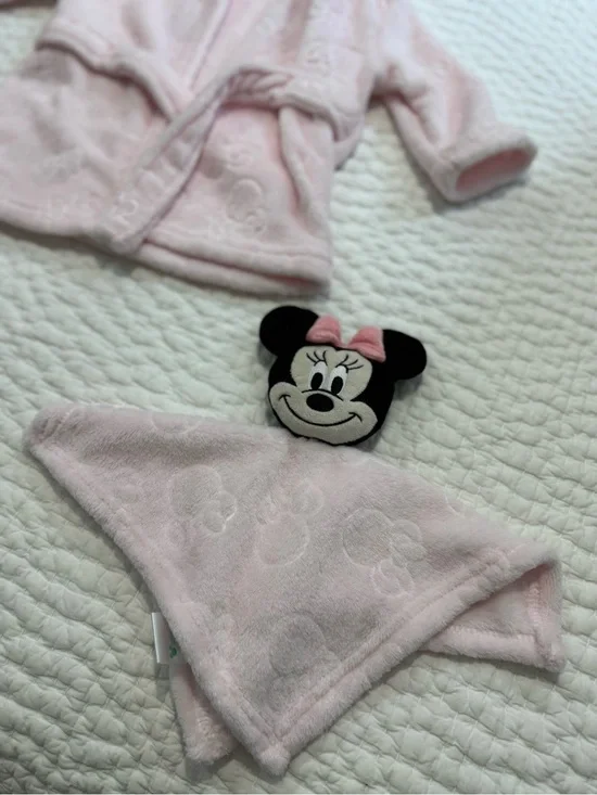 Disney Minnie Mouse Pink and Black Plush Lovey Comforter for around 6-12 m