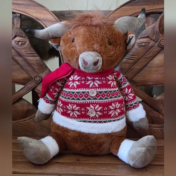 Plush Large Holiday Christmas Festive Highland Boy Cow Sitter 19