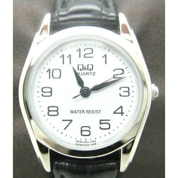 Women's Q&Q Quartz 3 Bar WR Analog 24mm Dial Watch (C470) G639J304