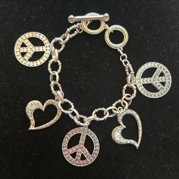 NWOT Silver Heart & Peacesign Charm Bracelet