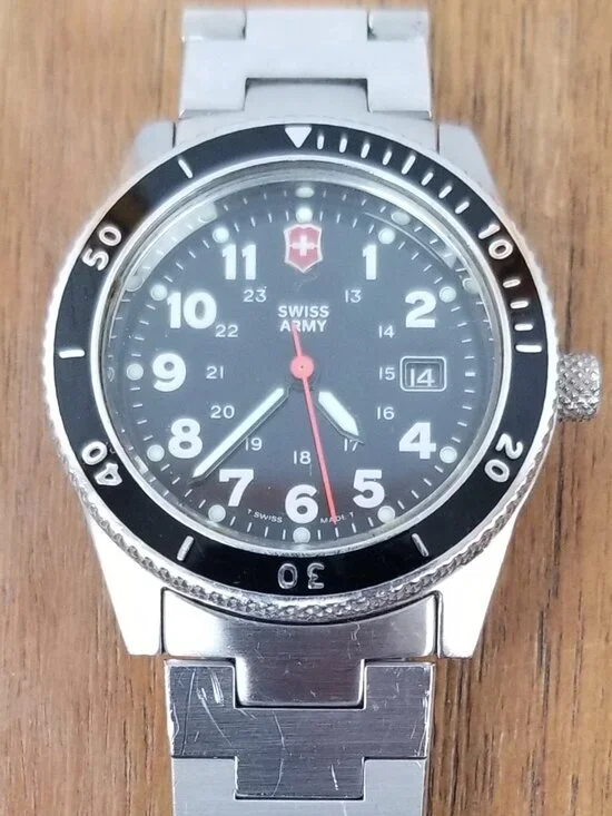 Victorinox Swiss Army Watch Lancer 100 Diver Water-Resistant Women's NEEDS BTRY
