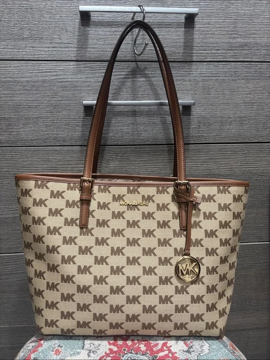 NWT Michael Kors Jet Set Logo Jacquard Tote Bag