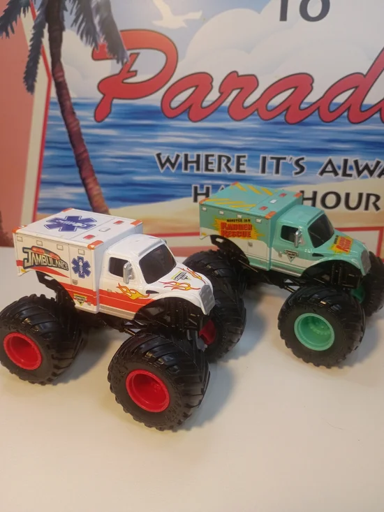Lot Of 2 Monster Jam Monster Trucks Jambulance & Rescue Ranger 1/64 Scale