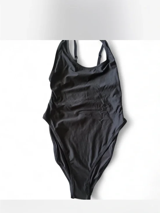 SKIMS SIGNATURE SWIM SCOOP NECK ONEPIECE