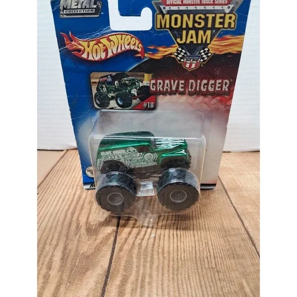 Monster Jam Grave Digger #1 2002 Hot Wheels Metal Collection 1:64 New READ