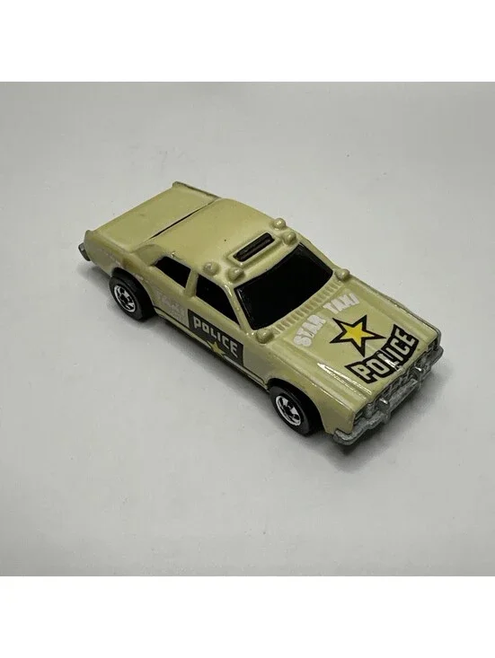 Vintage Hot Wheels 1977 POLICE STAR TAXI CAB Color Changer Car Malaysia 