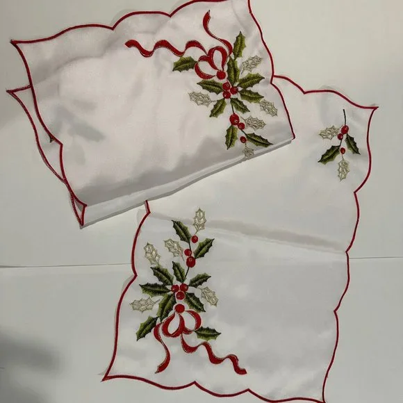Set of 2 Christmas Silk Embroider‎ Placemat.