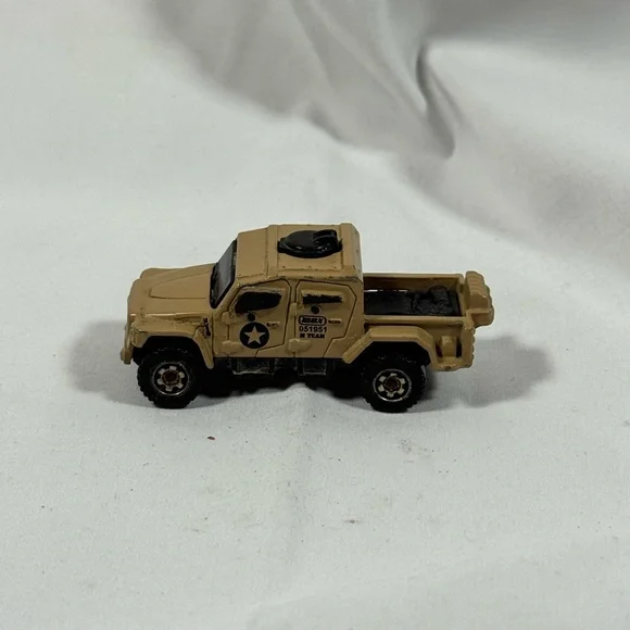Matchbox International MXT/MVA Die-Cast Military‎ Toy Truck