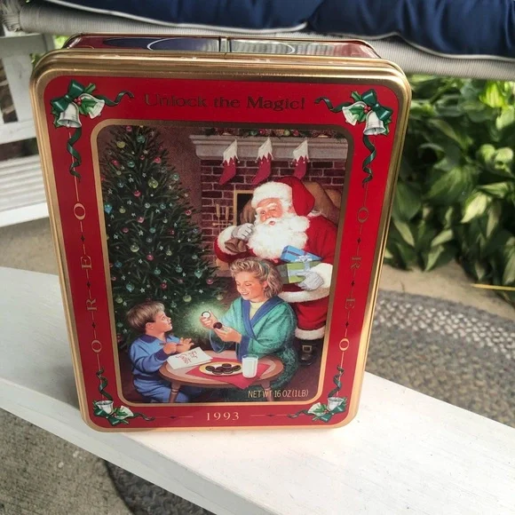 Vintage 1993 Oreo Cookie Christmas Tin