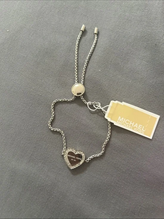 New ❤️Michael Kors Silver Heart Slider Bracelet with Crystal Pavé