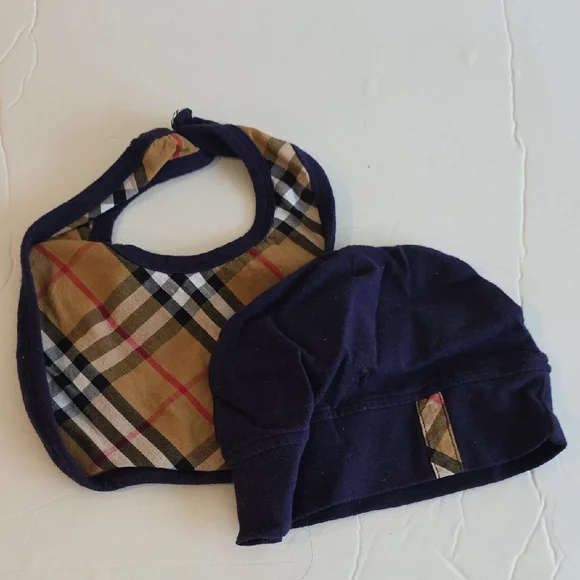 Plaid Baby Bib and Hat Set Novacheck Navy