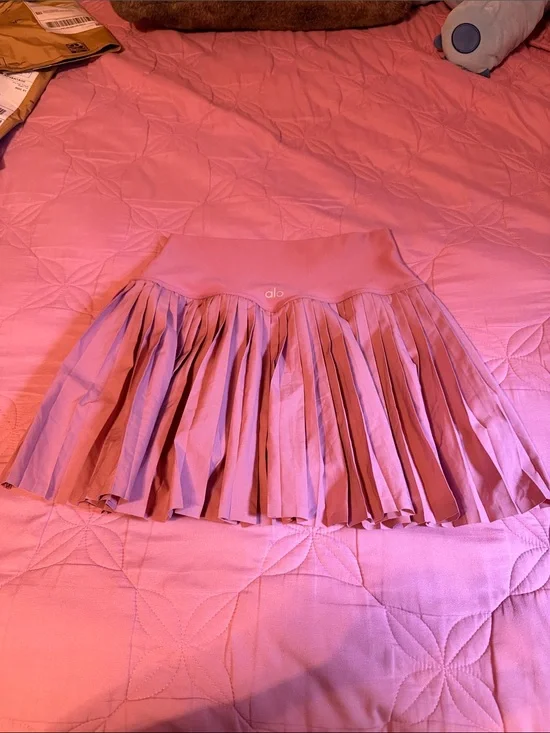 ALO Yoga Pink Pleated Skirt