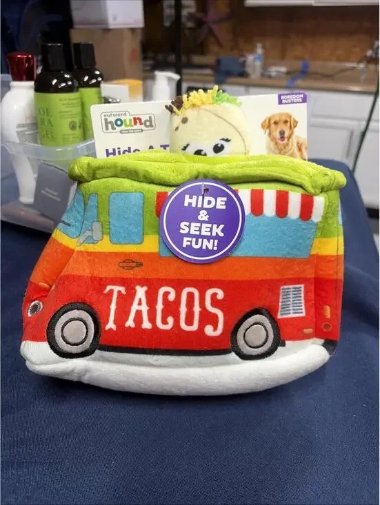 OUTWARD HOUND Hide A TACO TRUCK Mitt Squeaky HIDE & SEEK Fun for Dogs 9.5