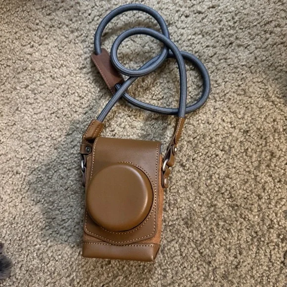 NWOT Leather case kit for FUJIFILM X half