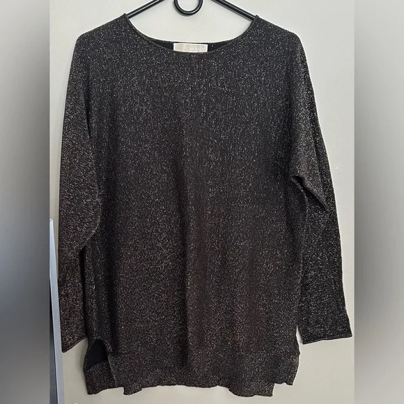MICHAEL KORS size LARGE Elegant Black Sweater with sparkling GOLD.