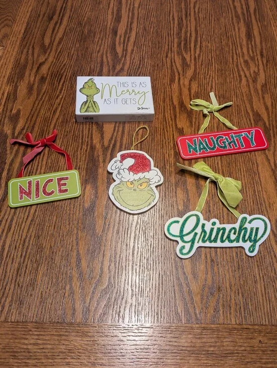 Grinch Christmas Decor Set Of 5 Items Like New!