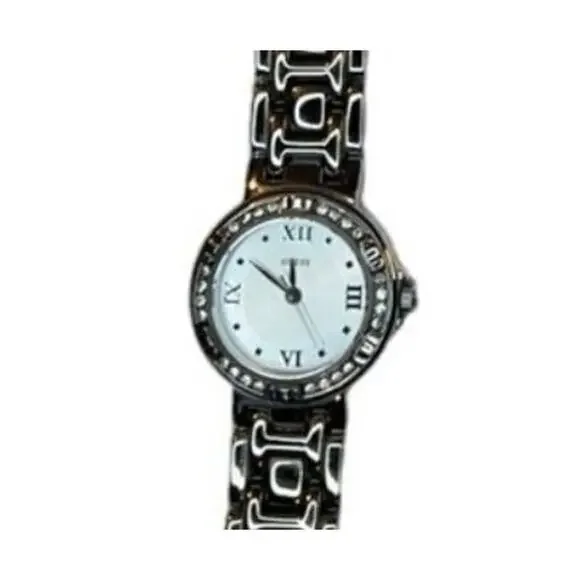 GUESS Silver Rhinestone Bezel Watch Y2K Glam Roman Dial Bracelet