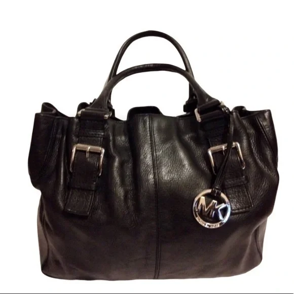 MICHAEL KORS BLACK LEATHER TOTE bag
