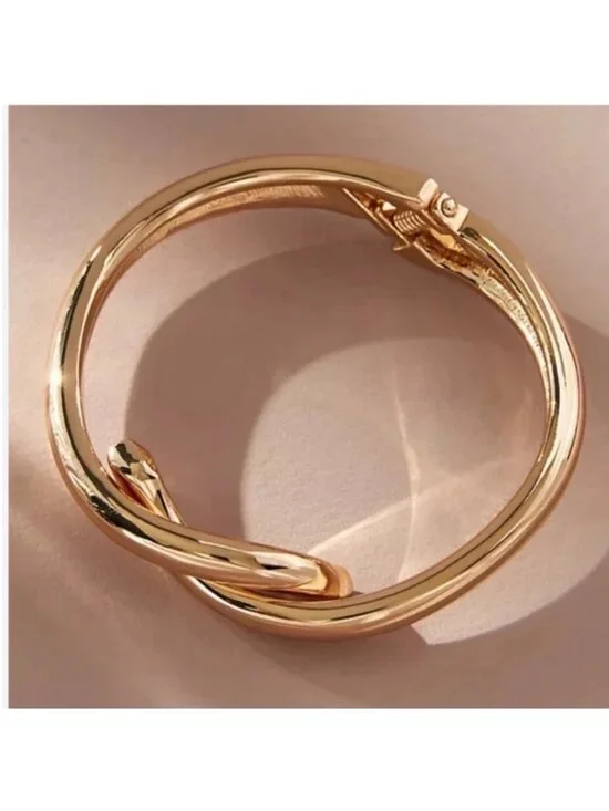 New! Classic Gold Twist Cuff Bracelet NWOT