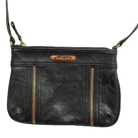 Michael kors back leather crossbody bag