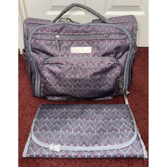 Ju-Ju-Be B.F.F. Convertible Diaper Bag Backpack /‎ Amethyst Ice print