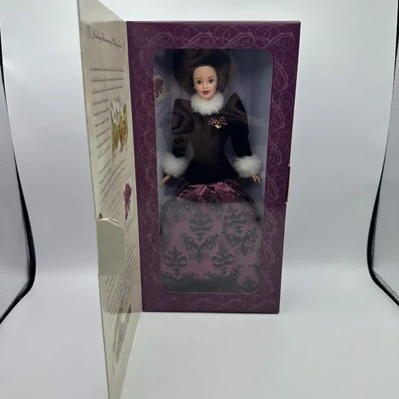1996 Special‎ Edition Hallmark Holiday Traditions BARBIE Doll Mattel 17094 New