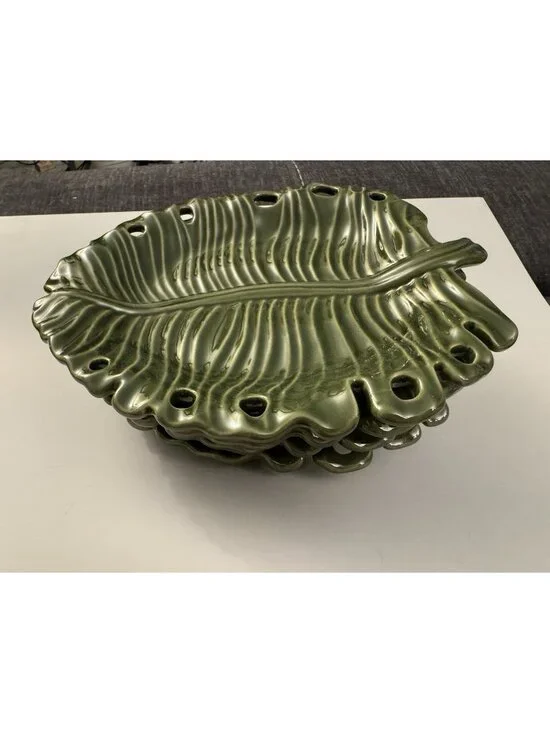 Pier 1 Salad Serving Bowl Tropical Green Leaf  4 plates C39