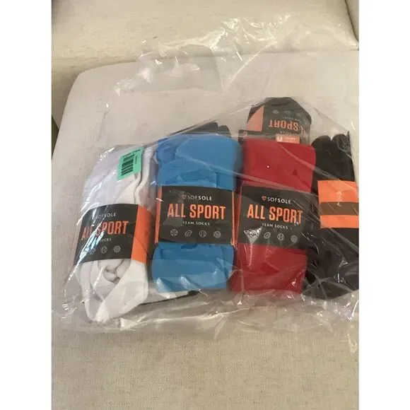SOF SOUL ALL SPORT TEAM SOCKS. 6 Pairs, misc colors, 4 Mediums, 3 large, NWT