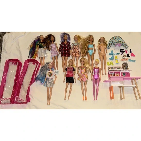 Mattel Barbie Lot Of 10 Fashionistas Articulated Regular With Acc. Pet Boutique