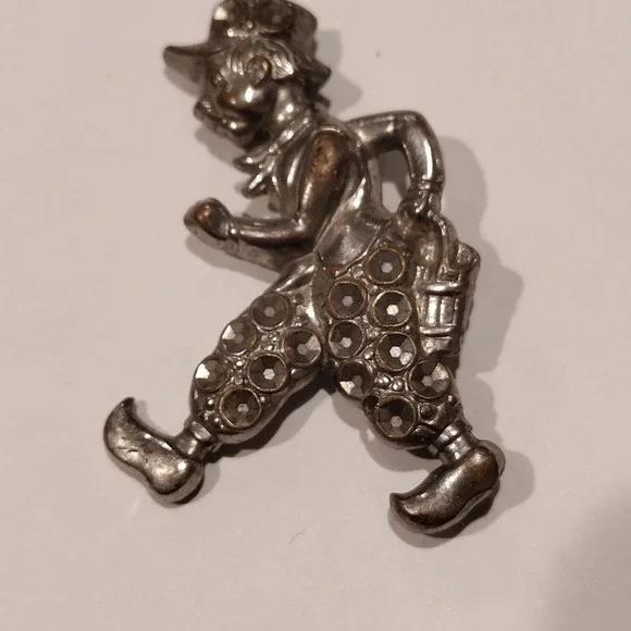 Clown Brooch Pin Vintage‎ Approx 1.75