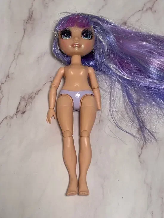Rainbow High Junior Violet Willow 9