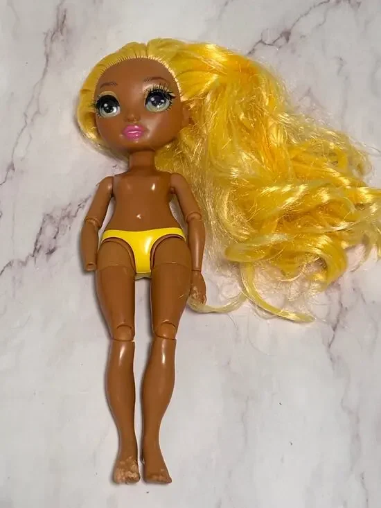 Rainbow High Sunny Madison Doll Long Yellow Hair Articulated Joints 2019 MGA