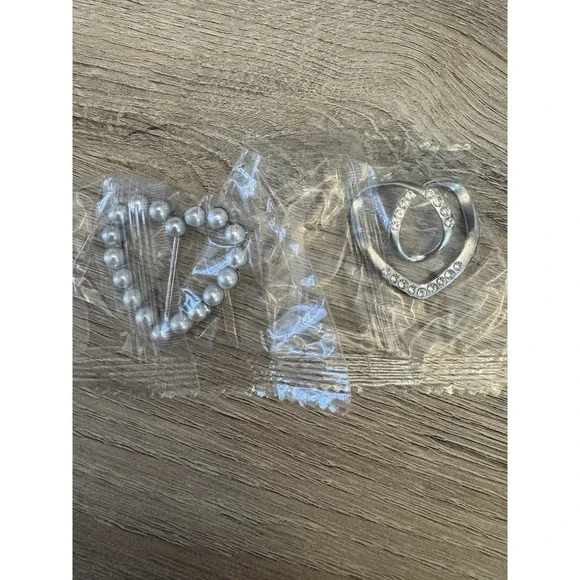 Gold Tone Heart Scarf Clip‎ Set Faux Pearl & Rhinestone 1.5 in New Sealed New
