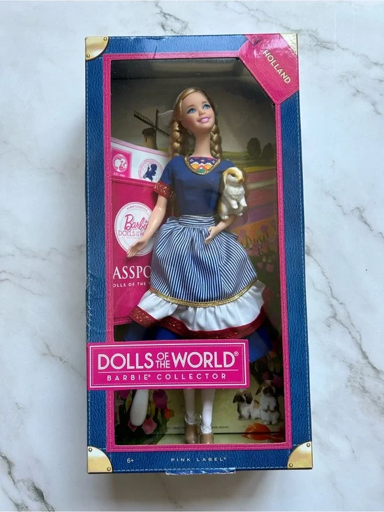 Passport Dolls Of The World Holland Barbie Doll