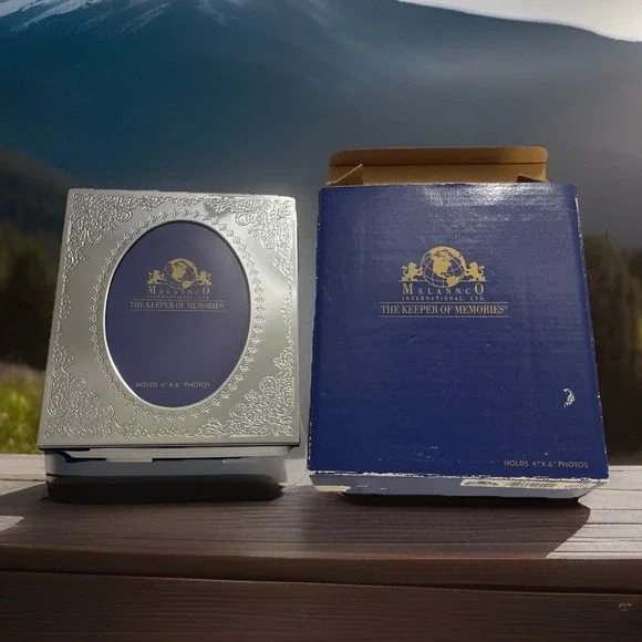 NEW NIB Melannco The Keeper Of Memories Photo Album Thick Silver‎ Metal Cover